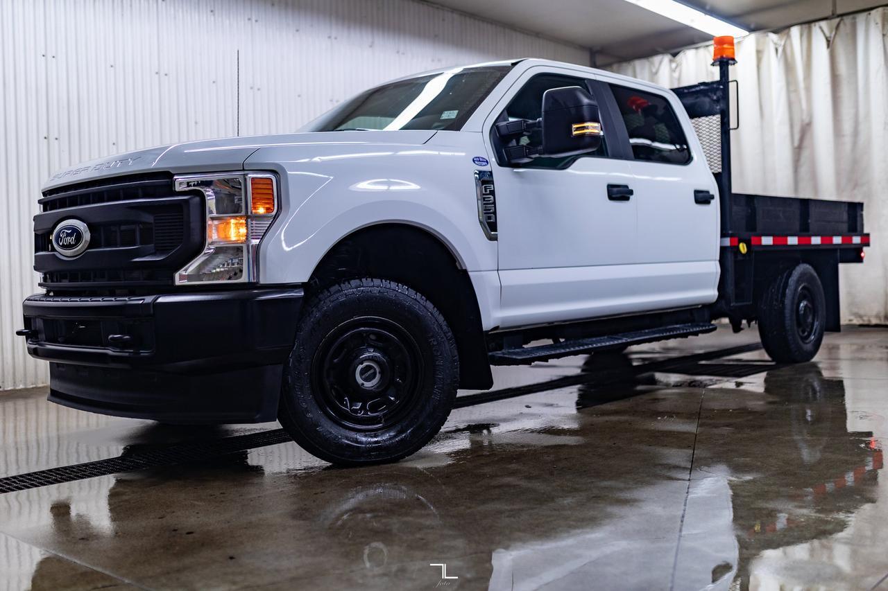 2022 Ford F-350 4x4 Crew Cab XL Deck BCam Red Deer AB