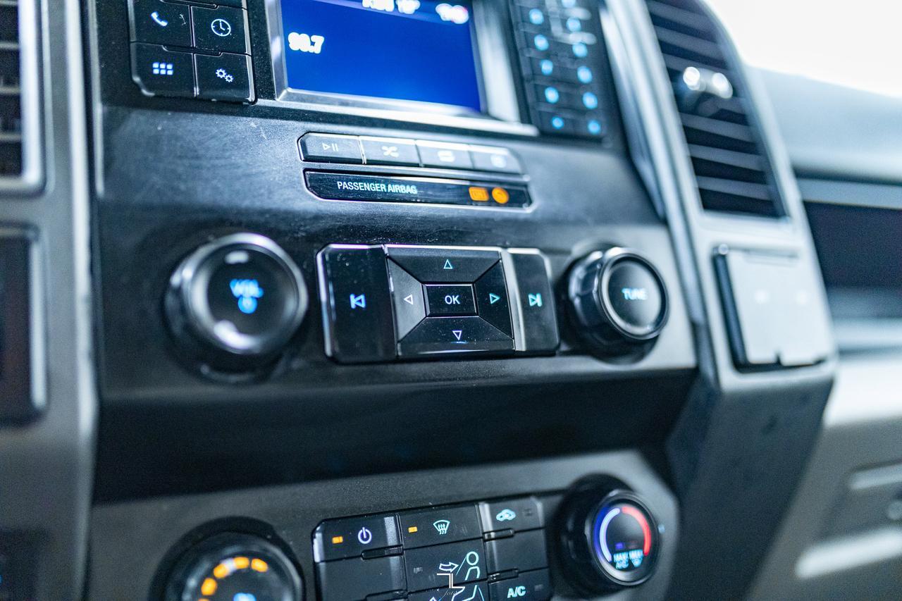 2022 Ford F-350 4x4 Crew Cab XL Deck BCam Red Deer AB