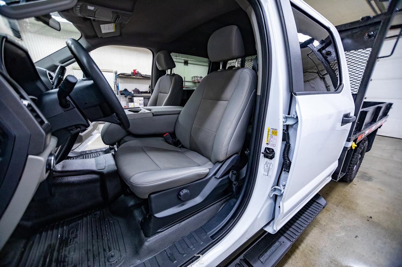 2022 Ford F-350 4x4 Crew Cab XL Deck Red Deer AB