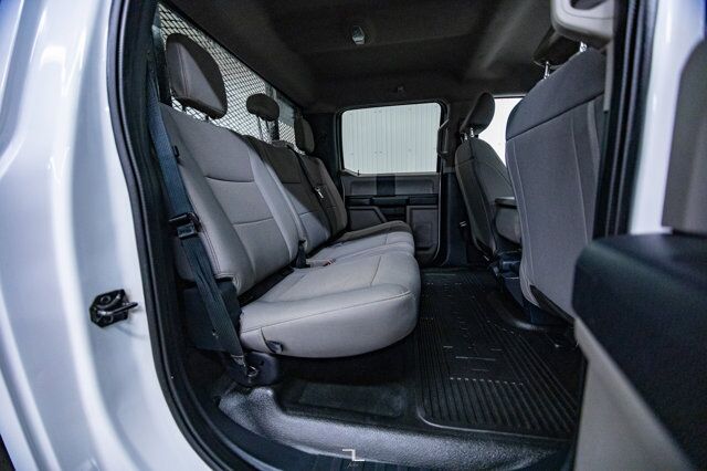 2022 Ford F-350 4x4 Crew Cab XL Deck Red Deer AB