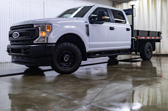 2022 Ford F-350 4x4 Crew Cab XL Deck Red Deer AB