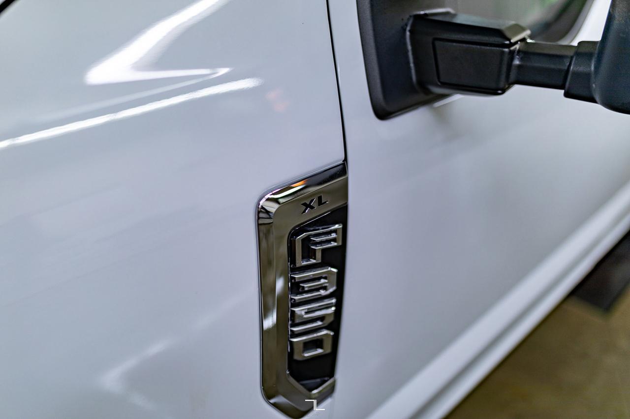 2022 Ford F-350 4x4 Crew Cab XL FX4 Longbox BCam Red Deer AB