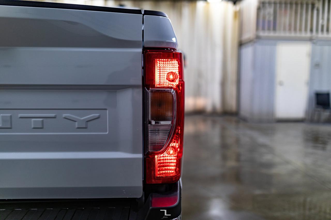 2022 Ford F-350 4x4 Crew Cab XL FX4 Longbox BCam Red Deer AB