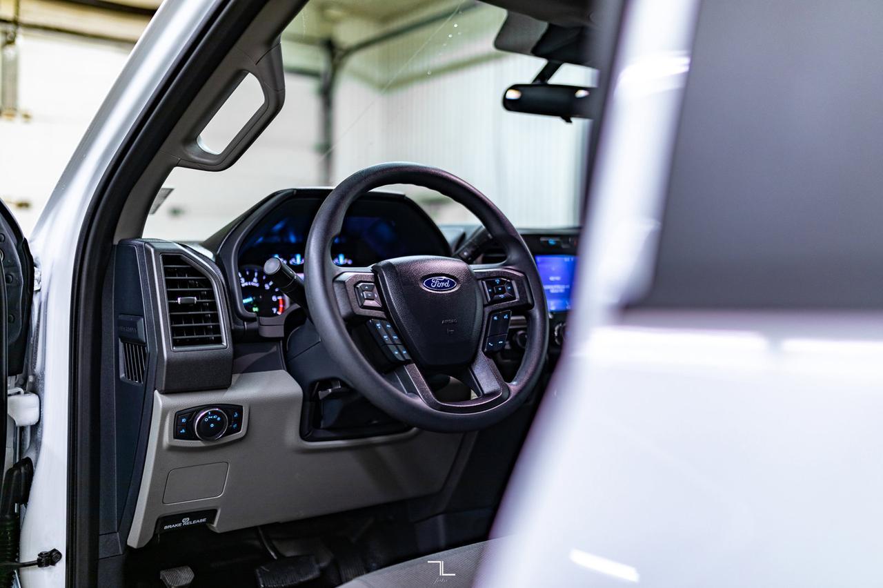 2022 Ford F-350 4x4 Crew Cab XL FX4 Longbox BCam Red Deer AB