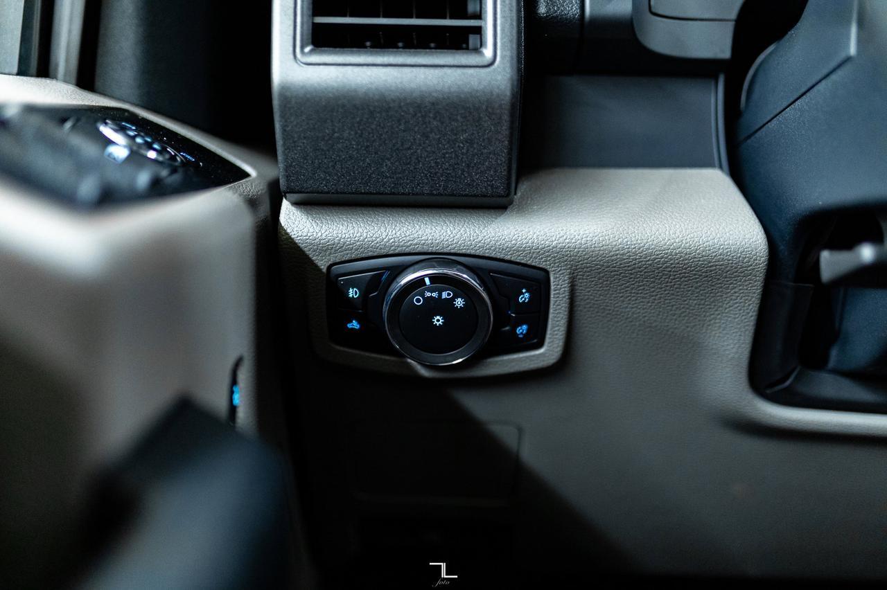 2022 Ford F-350 4x4 Crew Cab XL FX4 Longbox BCam Red Deer AB