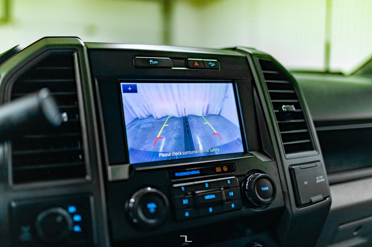 2022 Ford F-350 4x4 Crew Cab XL FX4 Longbox BCam Red Deer AB