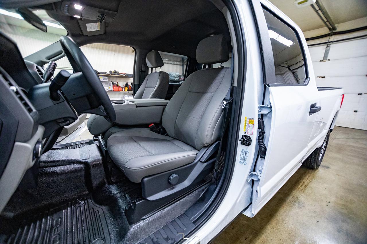 2022 Ford F-350 4x4 Crew Cab XL FX4 Longbox BCam Red Deer AB