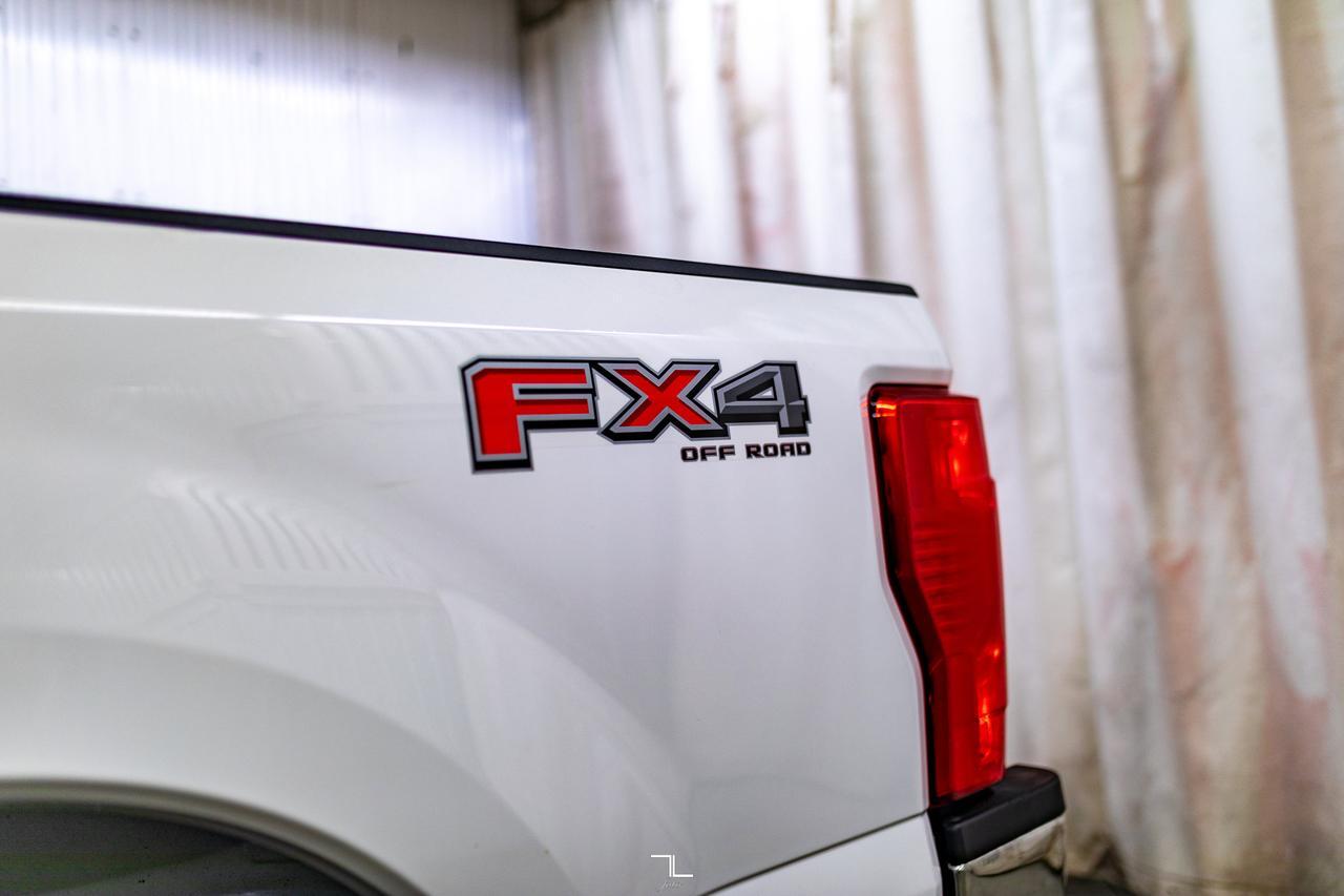 2022 Ford F-350 4x4 Crew Cab XL FX4 Longbox BCam Red Deer AB