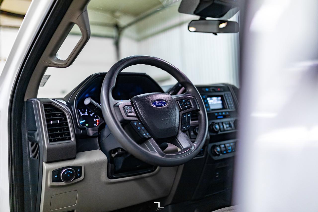 2022 Ford F-350 4x4 Crew Cab XL FX4 Longbox BCam Red Deer AB