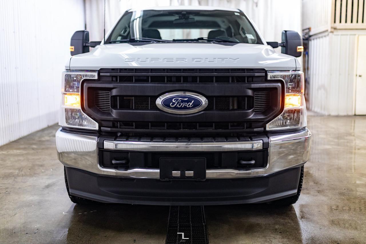 2022 Ford F-350 4x4 Crew Cab XL FX4 Longbox BCam Red Deer AB