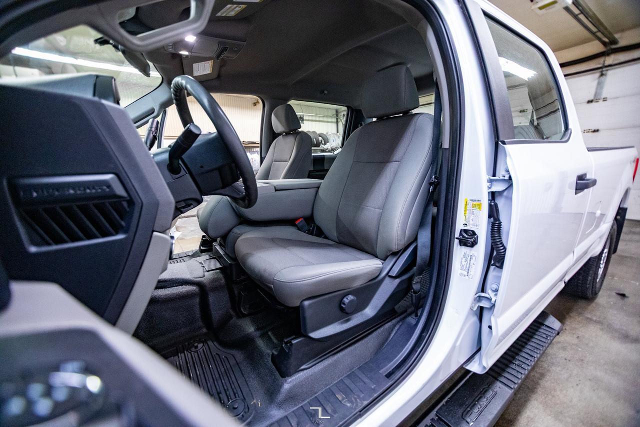 2022 Ford F-350 4x4 Crew Cab XL FX4 Longbox BCam Red Deer AB