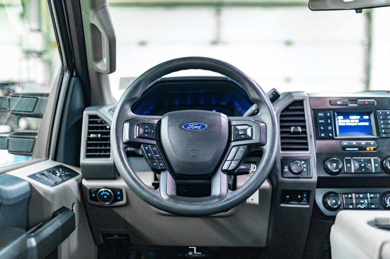 2022 Ford F-350 4x4 Crew Cab XL FX4 Longbox BCam Red Deer AB