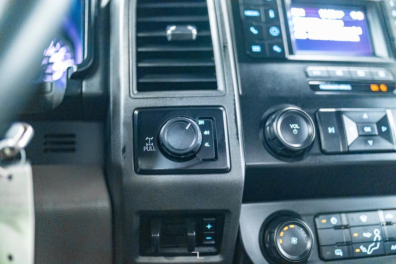 2022 Ford F-350 4x4 Crew Cab XL FX4 Longbox BCam Red Deer AB