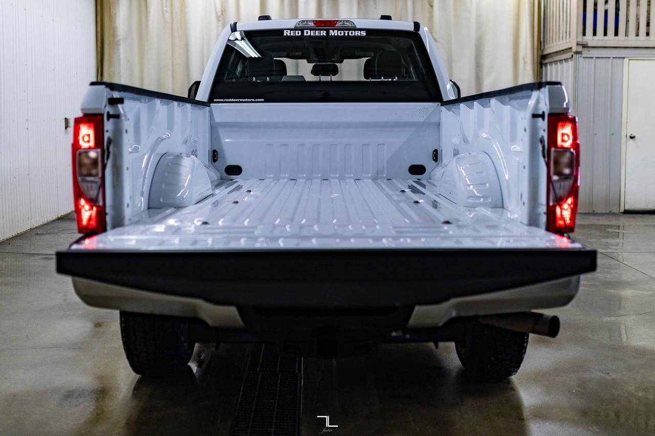 2022 Ford F-350 4x4 Crew Cab XL FX4 Longbox BCam Red Deer AB