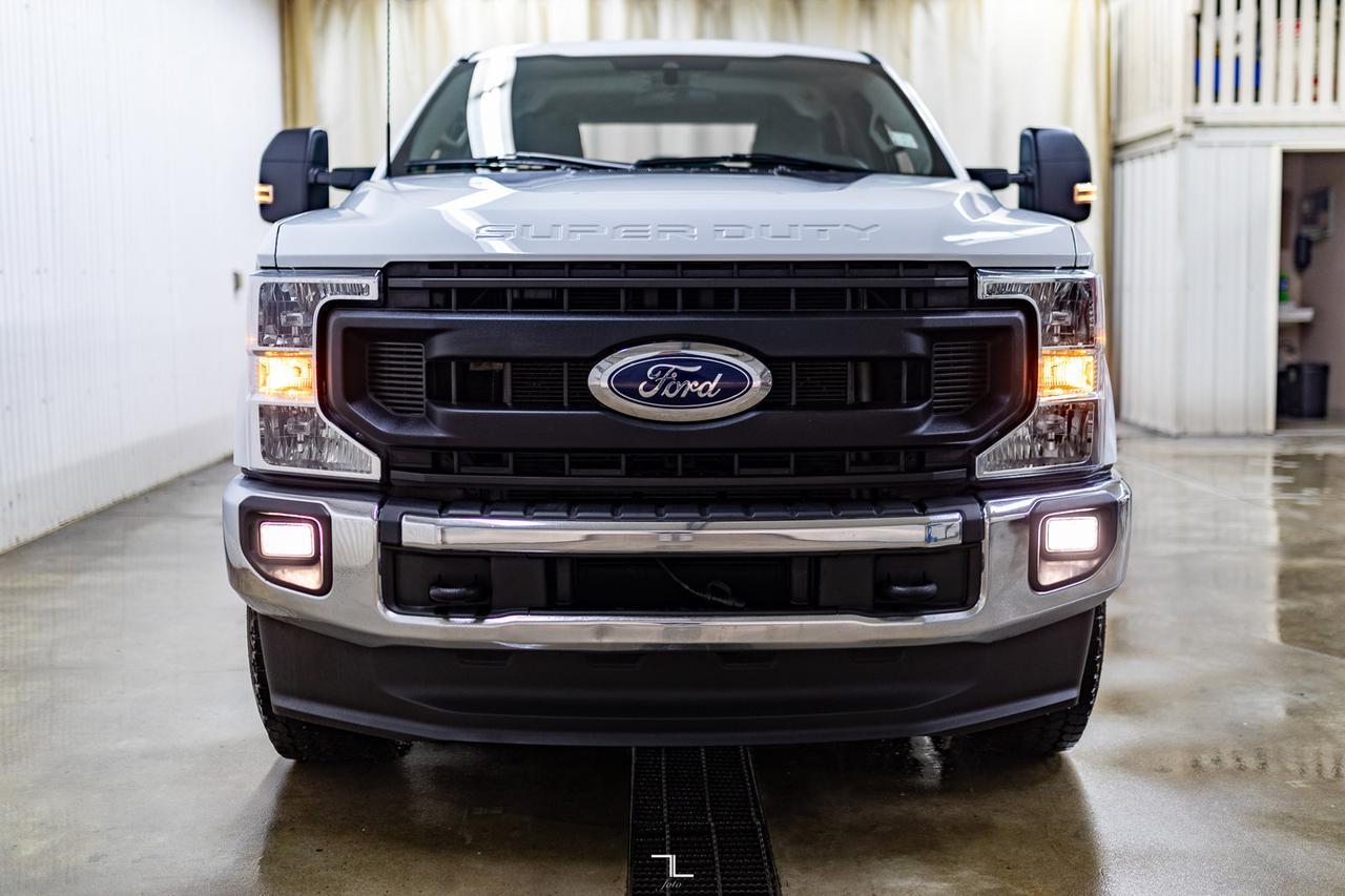 2022 Ford F-350 4x4 Crew Cab XL FX4 Longbox BCam Red Deer AB