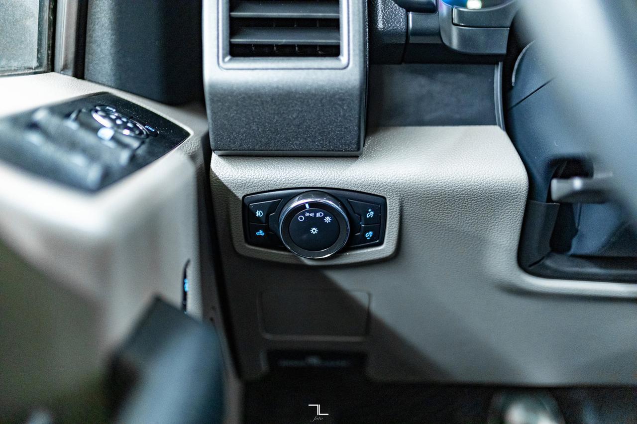 2022 Ford F-350 4x4 Crew Cab XL FX4 Longbox BCam Red Deer AB