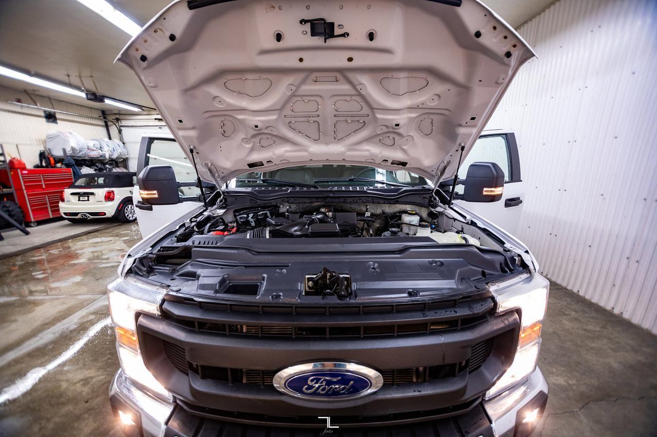 2022 Ford F-350 4x4 Crew Cab XL FX4 Longbox BCam Red Deer AB