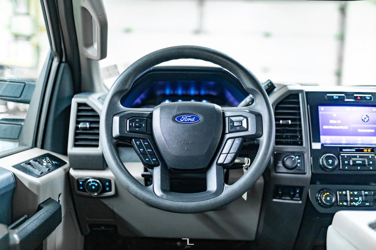 2022 Ford F-350 4x4 Crew Cab XL FX4 Longbox BCam Red Deer AB