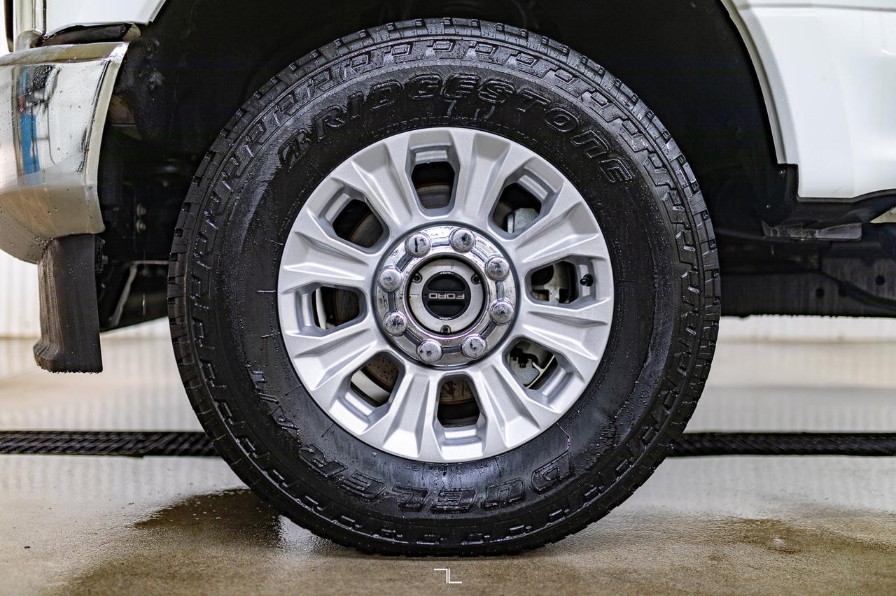 2022 Ford F-350 4x4 Crew Cab XL FX4 Longbox BCam Red Deer AB