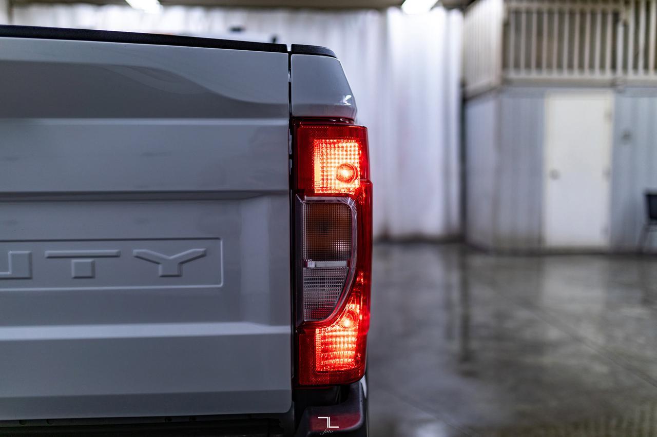 2022 Ford F-350 4x4 Crew Cab XL Longbox BCam Red Deer AB