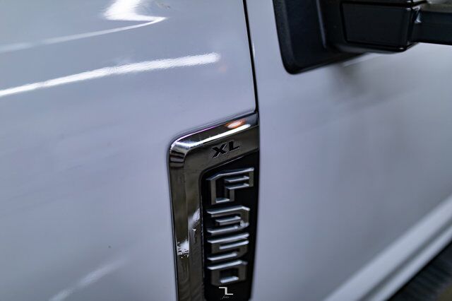 2022 Ford F-350 4x4 Crew Cab XL Longbox BCam Red Deer AB