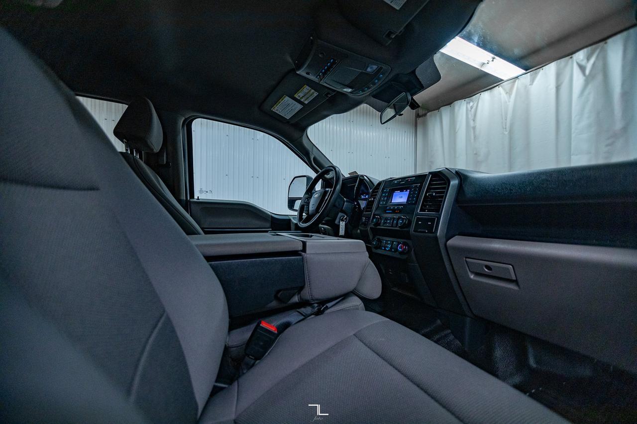 2022 Ford F-350 4x4 Crew Cab XL Longbox BCam Red Deer AB