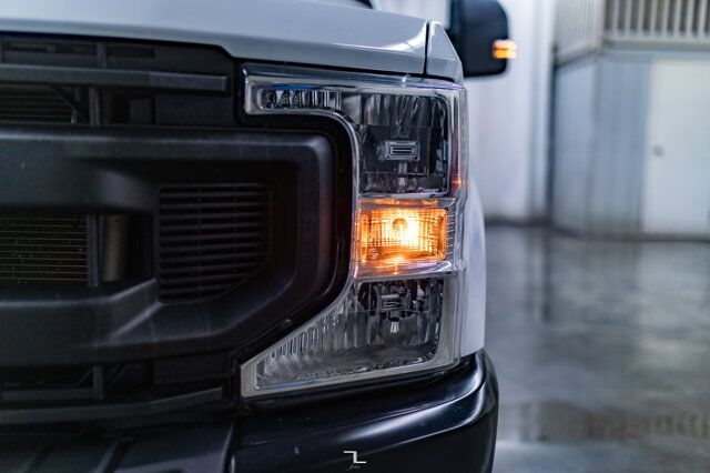 2022 Ford F-350 4x4 Crew Cab XL Longbox BCam Red Deer AB