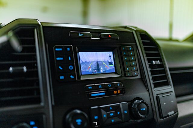 2022 Ford F-350 4x4 Crew Cab XL Longbox BCam Red Deer AB