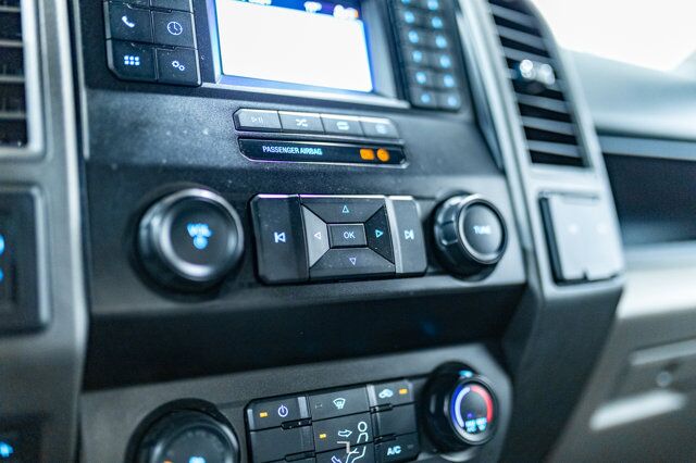 2022 Ford F-350 4x4 Crew Cab XL Longbox BCam Red Deer AB