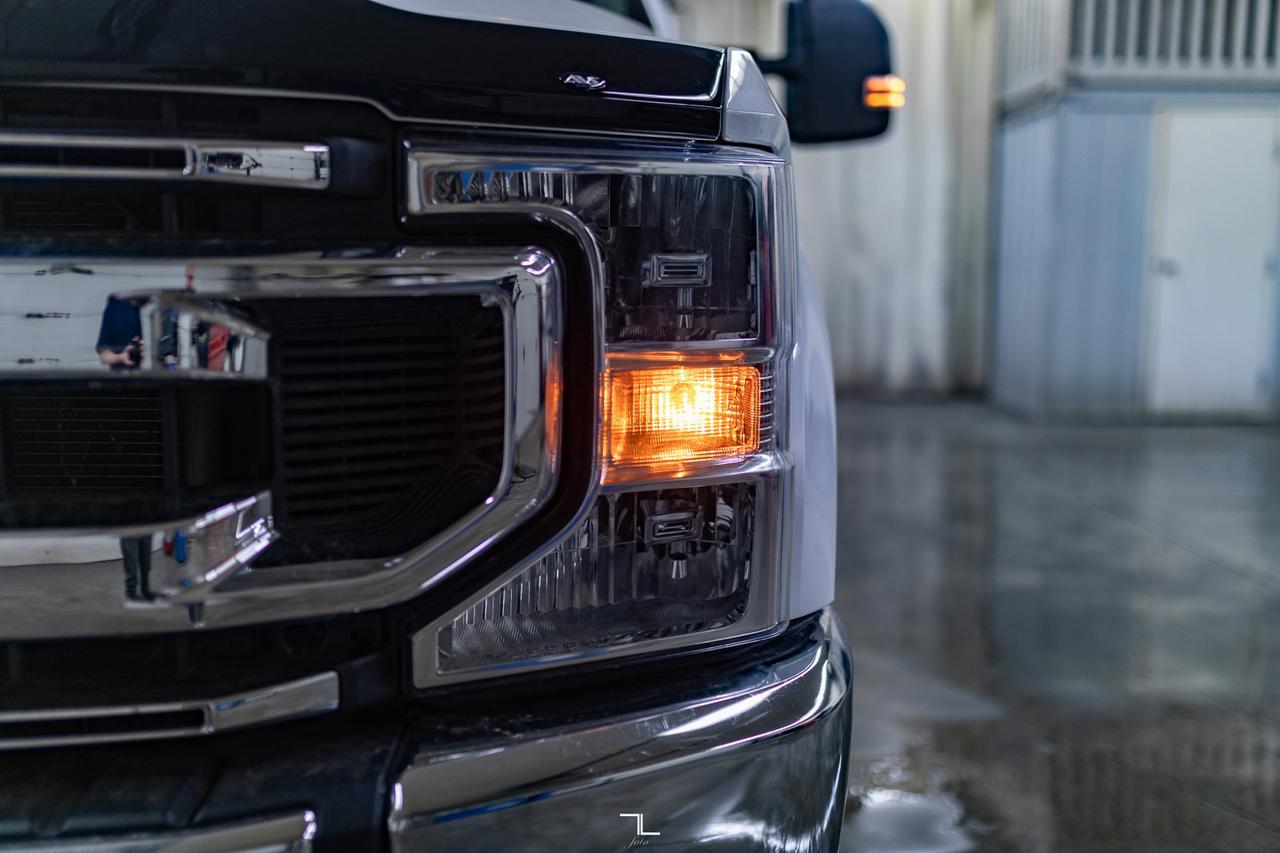 2022 Ford F-350 4x4 Crew Cab XLT Deck BCam Red Deer AB