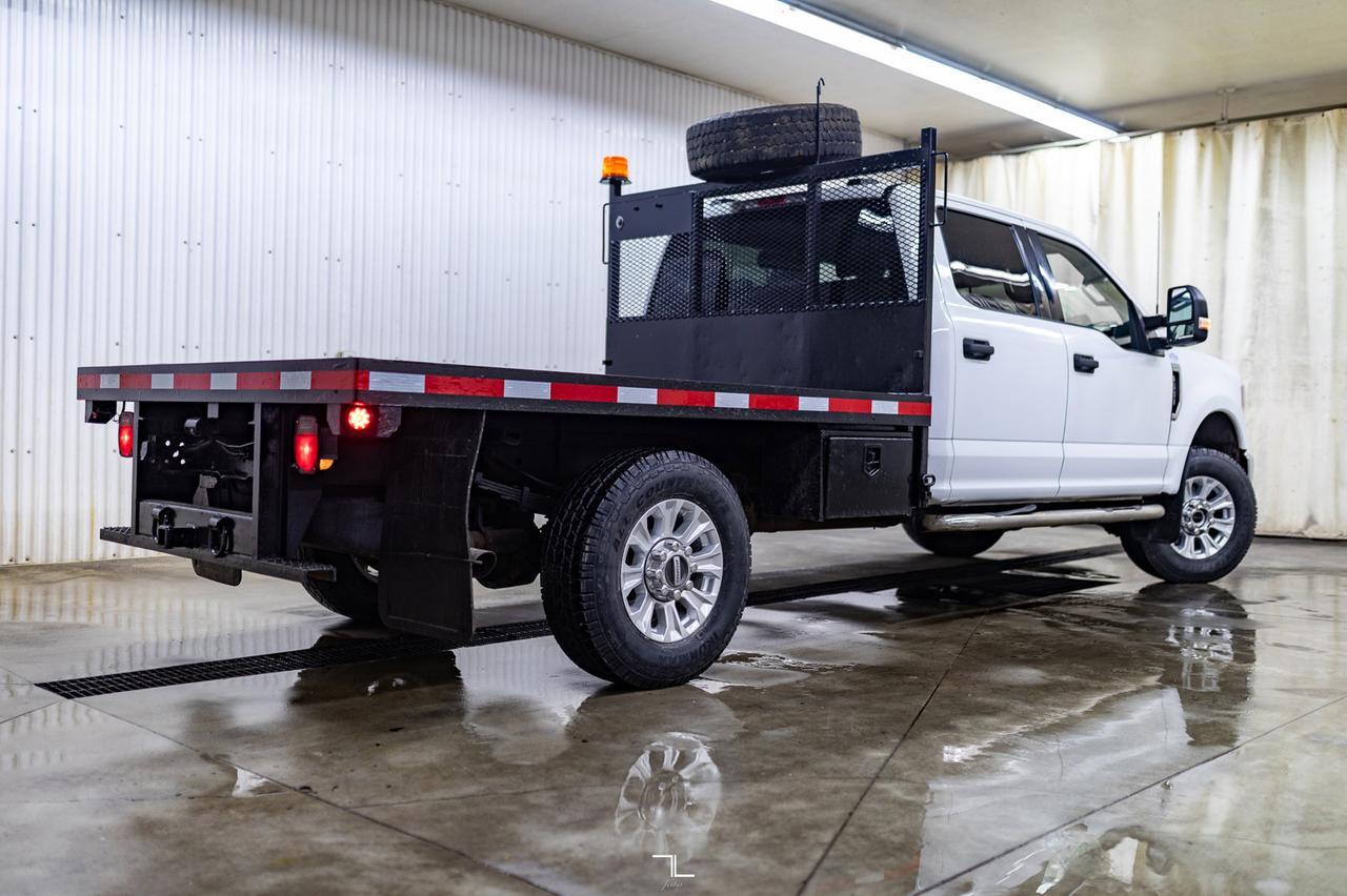 2022 Ford F-350 4x4 Crew Cab XLT Deck BCam Red Deer AB