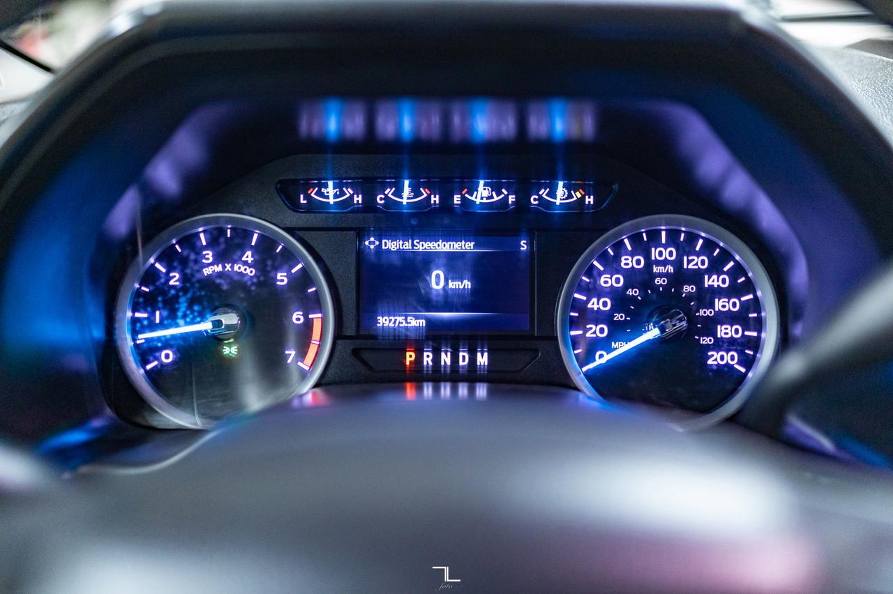 2022 Ford F-350 4x4 Crew Cab XLT Deck BCam Red Deer AB