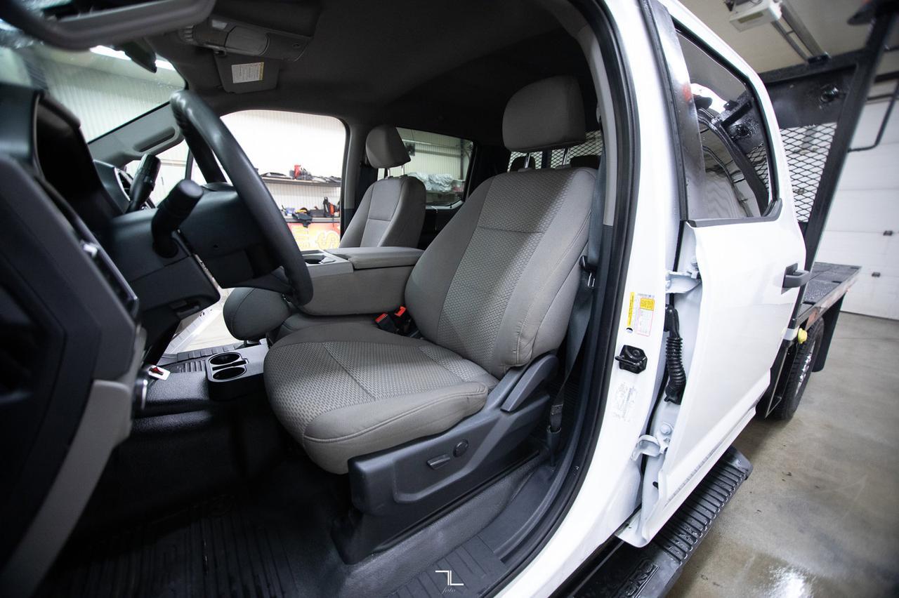 2022 Ford F-350 4x4 Crew Cab XLT Deck BCam Red Deer AB