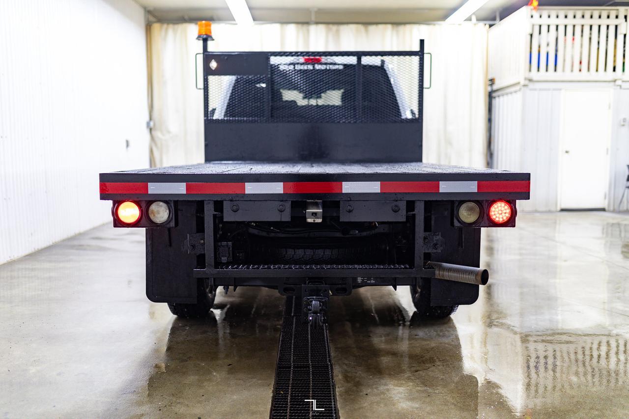 2022 Ford F-350 4x4 Crew Cab XLT Deck BCam Red Deer AB