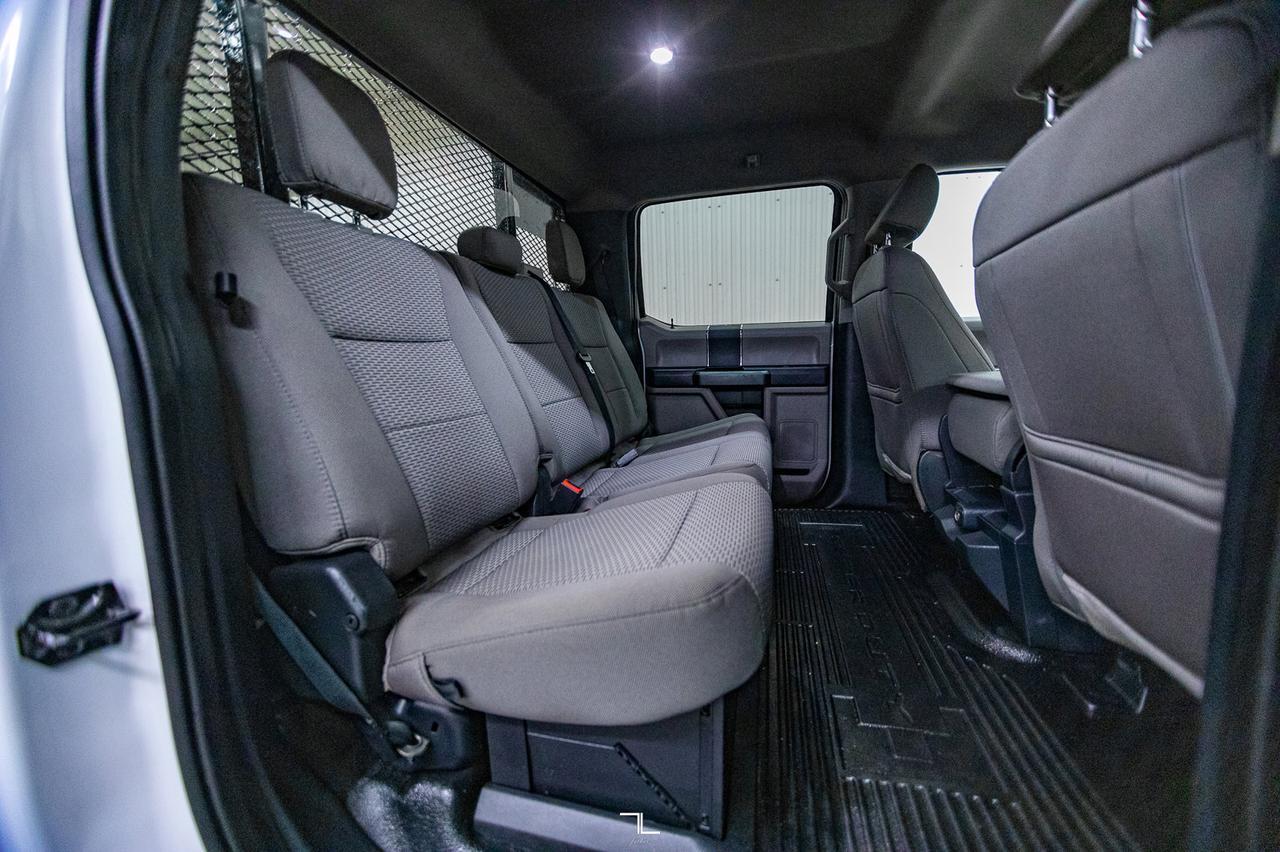 2022 Ford F-350 4x4 Crew Cab XLT Deck BCam Red Deer AB