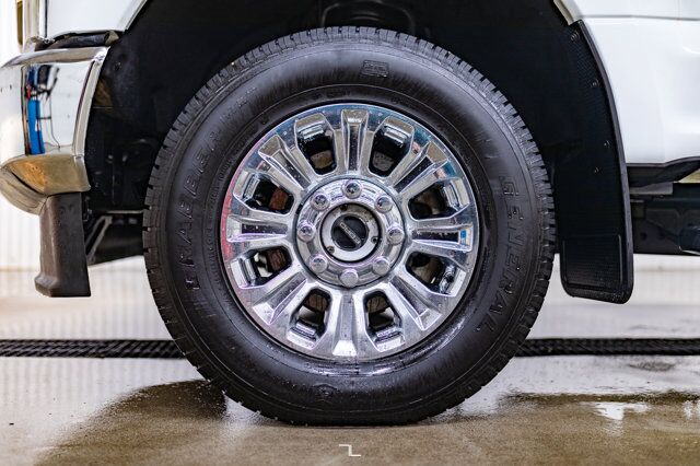 2022 Ford F-350 4x4 Crew Cab XLT Deck Diesel Red Deer AB