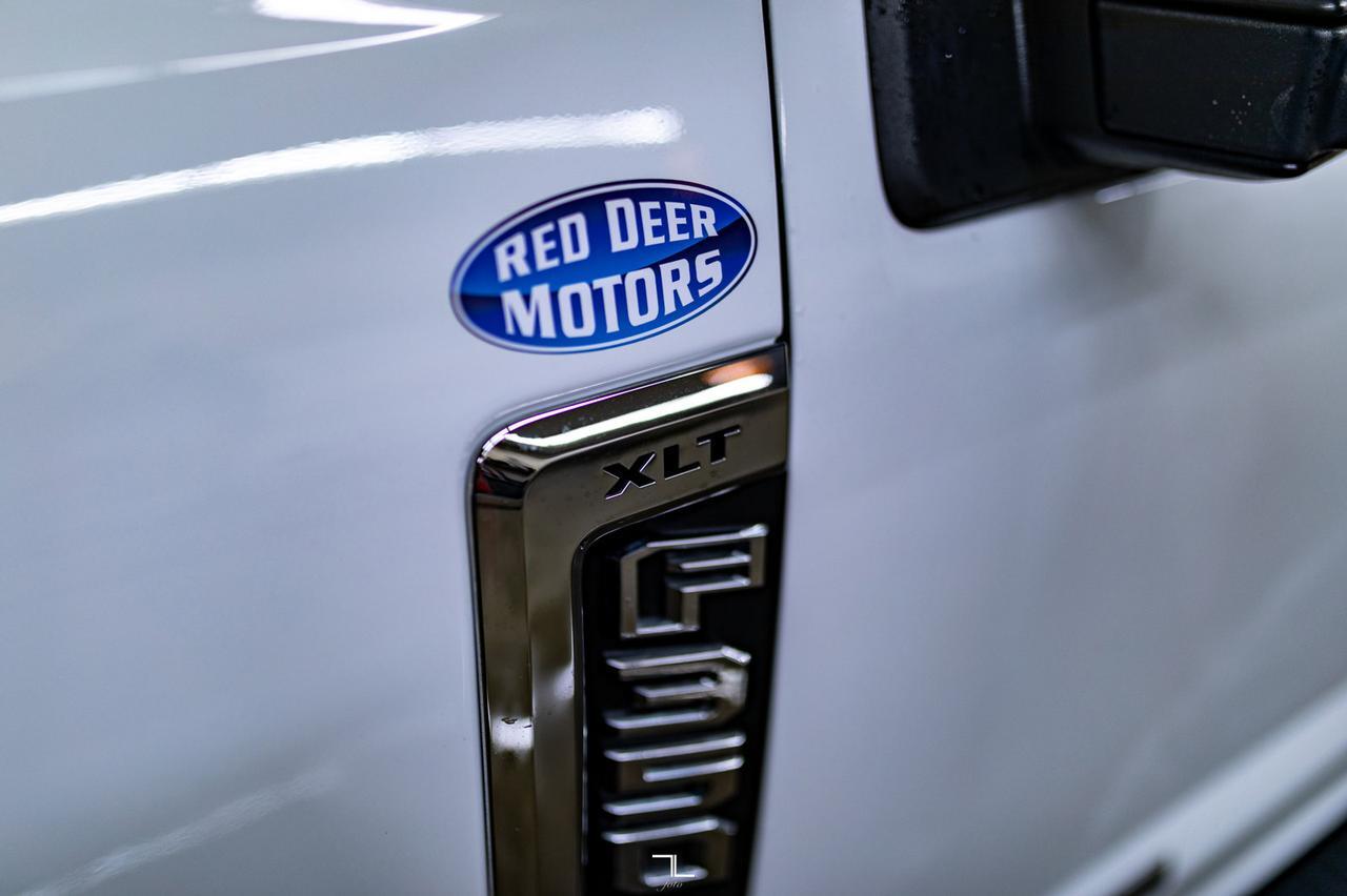 2022 Ford F-350 4x4 Crew Cab XLT Deck Diesel Red Deer AB