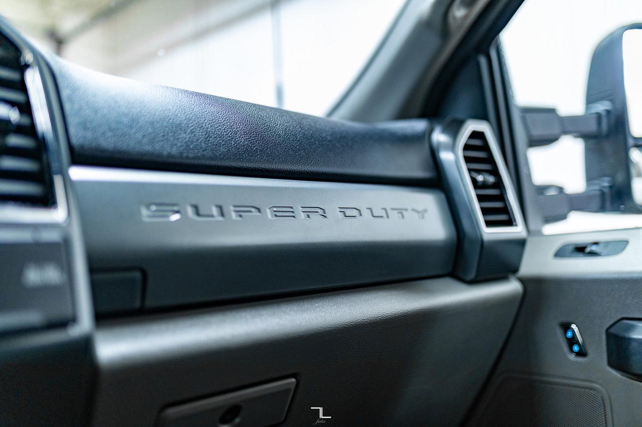 2022 Ford F-350 4x4 Crew Cab XLT Deck Diesel Red Deer AB