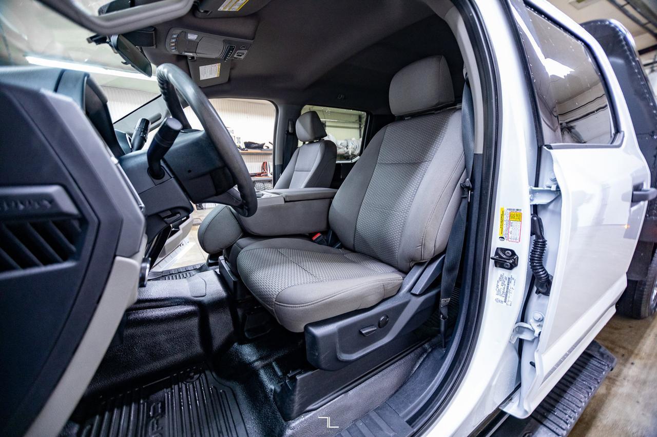 2022 Ford F-350 4x4 Crew Cab XLT Deck Diesel Red Deer AB