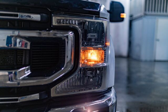 2022 Ford F-350 4x4 Crew Cab XLT Deck Diesel Red Deer AB