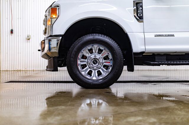 2022 Ford F-350 4x4 Crew Cab XLT Deck Diesel Red Deer AB