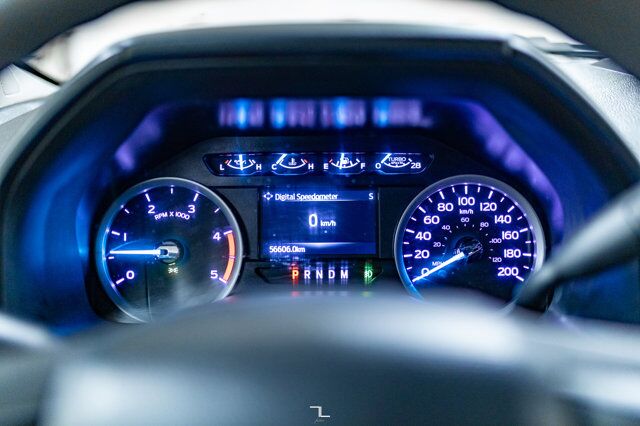 2022 Ford F-350 4x4 Crew Cab XLT Deck Diesel Red Deer AB