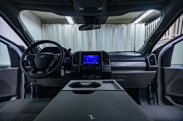 2022 Ford F-350 4x4 Crew Cab XLT Deck Diesel Red Deer AB