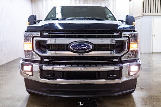 2022 Ford F-350 4x4 Crew Cab XLT Deck Diesel Red Deer AB