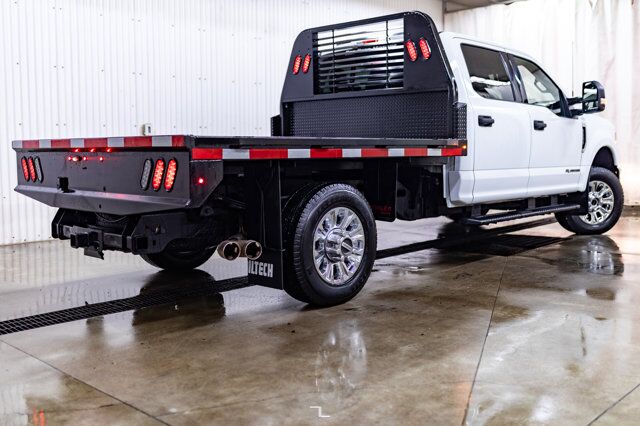 2022 Ford F-350 4x4 Crew Cab XLT Deck Diesel Red Deer AB