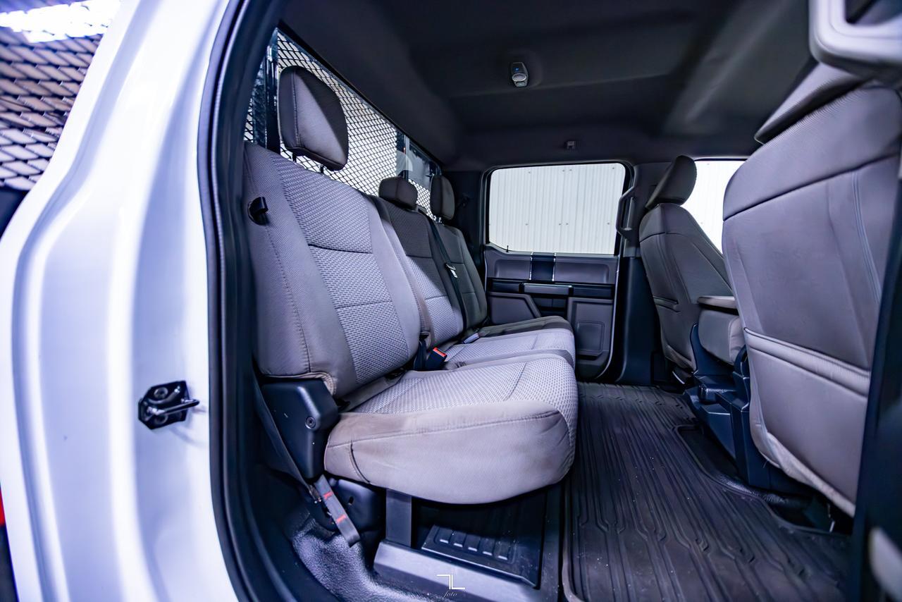 2022 Ford F-350 4x4 Crew Cab XLT Deck PSeat BCam Red Deer AB