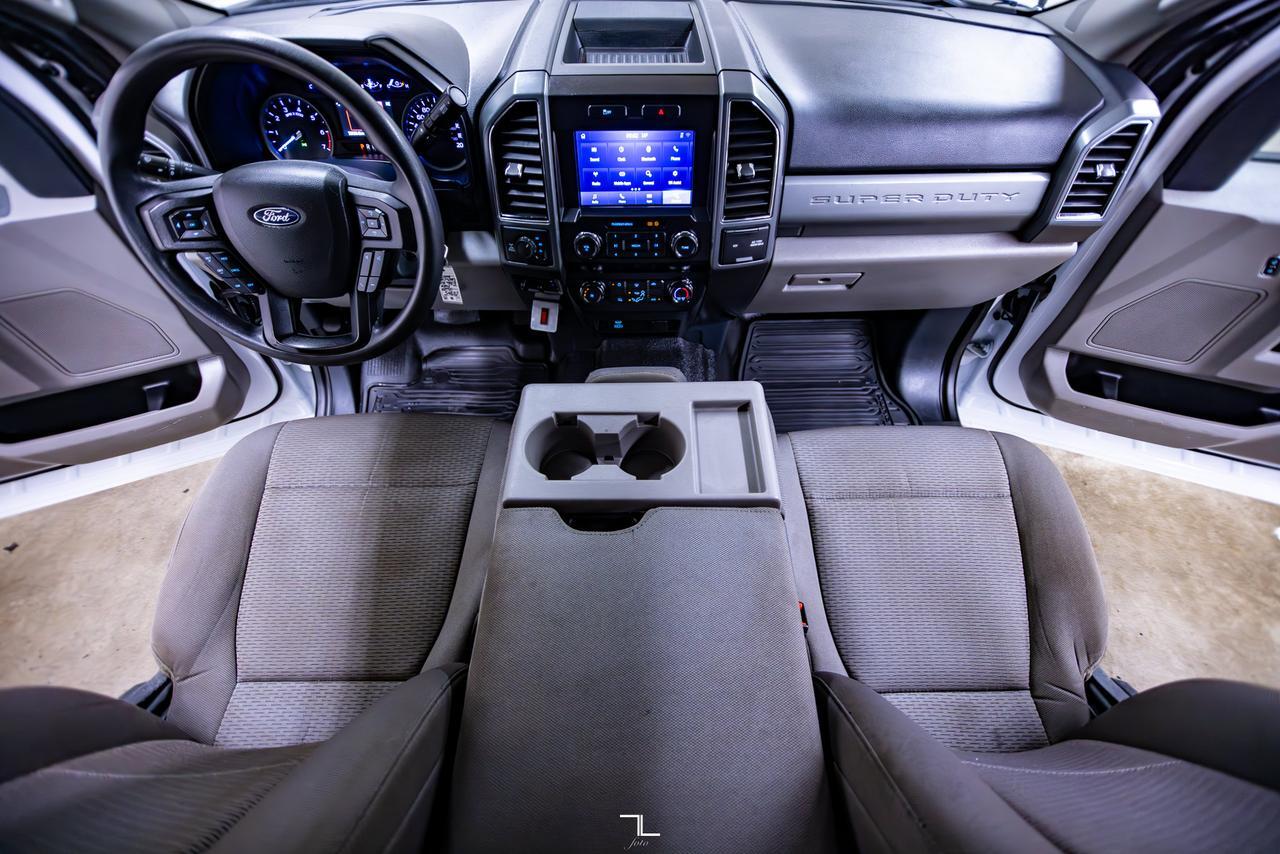 2022 Ford F-350 4x4 Crew Cab XLT Deck PSeat BCam Red Deer AB