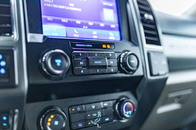 2022 Ford F-350 4x4 Crew Cab XLT Deck PSeat Red Deer AB