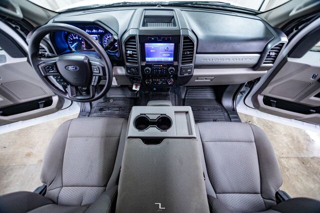 2022 Ford F-350 4x4 Crew Cab XLT Deck PSeat Red Deer AB