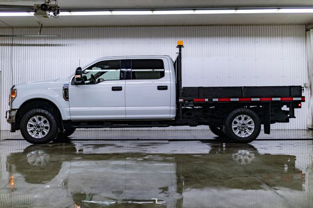 2022 Ford F-350 4x4 Crew Cab XLT Deck PSeat Red Deer AB